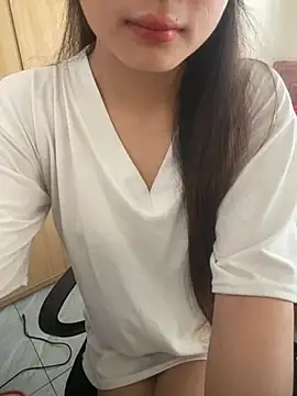 Snapshot of Xoai-cute chatting on May 18, 2026, 3:24 am Xoai-cute online show from May 18, 2026, 3:24 am
