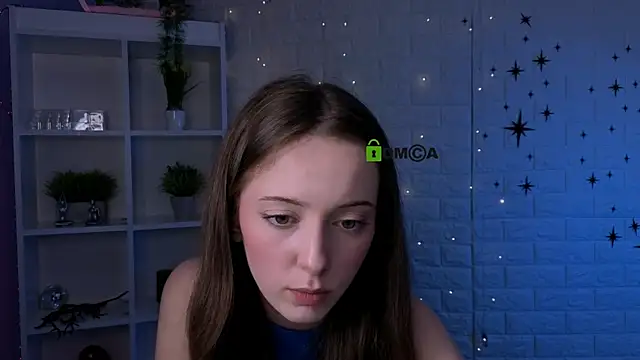 Snapshot of chloe_ley chatting on May 3, 2026, 7:53 pm chloe ley online show from May 3, 2026, 7:53 pm