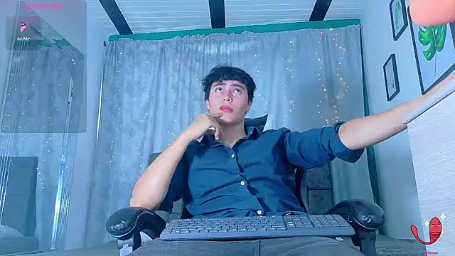 Snapshot of Dantekent chatting on June 2, 2026, 2:30 pm Dantekent online show from June 2, 2026, 2:30 pm