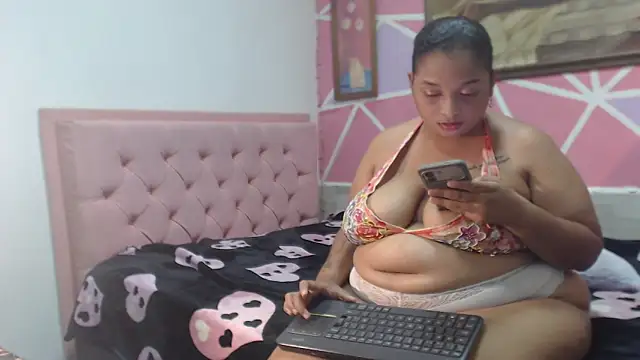 Doll rihana online show from April 15, 2026, 9:26 pm