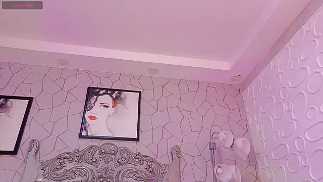 Genesisraydenx online show from June 5, 2026, 8:14 pm