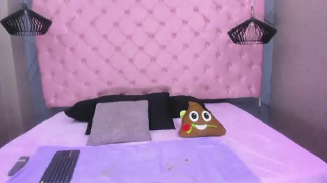 SARA HORNY- online show from March 11, 2026, 3:01 am