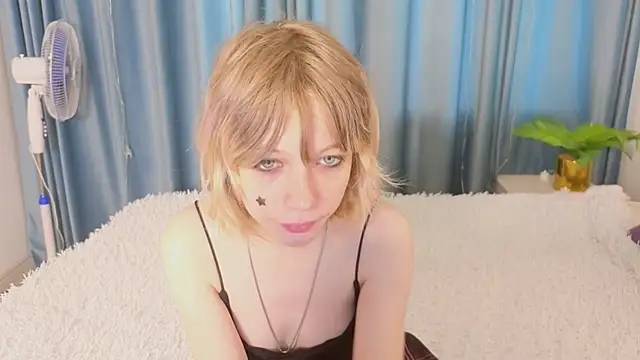 MollySally online show from June 4, 2026, 4:07 am