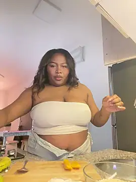 Snapshot of DestinyTornn chatting on May 13, 2026, 8:55 am DestinyTornn online show from May 13, 2026, 8:55 am