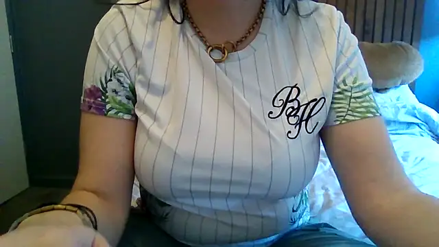 Snapshot of StaceyXOXO chatting on March 14, 2026, 10:32 am StaceyXOXO online show from March 14, 2026, 10:32 am