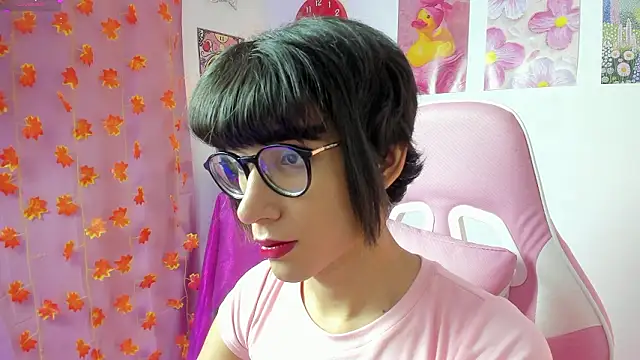 Madeline 21 online show from March 7, 2026, 5:15 am