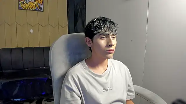 DeilanWolf online show from March 5, 2026, 4:41 am