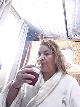 momismilf544 online show from June 2, 2026, 3:36 pm