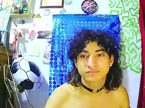 RAMONA TIJERAX online show from July 7, 2026, 7:51 pm