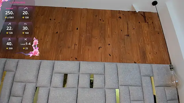 camilaa smith  online show from April 7, 2026, 8:20 pm