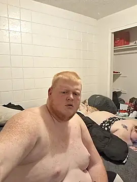Sexydaddyredandgirls online show from May 4, 2026, 3:24 am