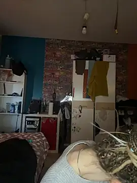 Melissa-Schneider online show from April 8, 2026, 12:05 pm