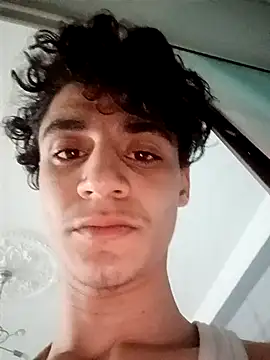 --hot-boy-- online show from April 14, 2026, 4:07 am