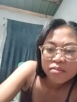 Snapshot of angelpinay44 chatting on April 4, 2026, 3:31 pm angelpinay44 online show from April 4, 2026, 3:31 pm