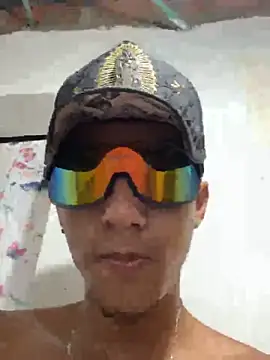 Snapshot of billi_adamzz chatting on May 4, 2026, 12:17 am billi adamzz online show from May 4, 2026, 12:17 am