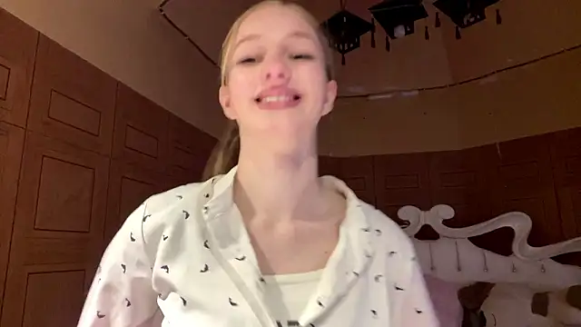 Anika Socutehe online show from March 9, 2026, 1:37 pm