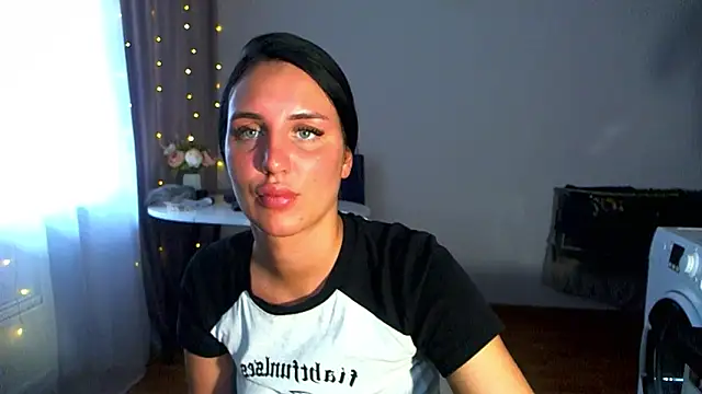 imvika online show from April 15, 2026, 9:16 am