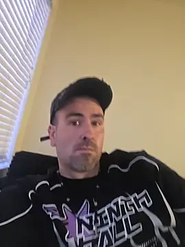 Biggbaddwulf7 online show from April 5, 2026, 1:30 pm