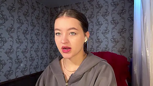 KarineDampy online show from March 4, 2026, 6:08 am