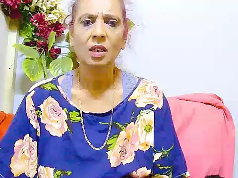 Snapshot of Hot_queen58 chatting on July 21, 2026, 5:43 am Hot queen58 online show from July 21, 2026, 5:43 am