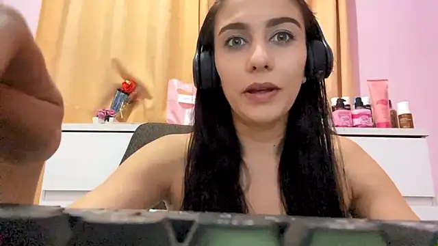 JessiaAllaire online show from March 7, 2026, 1:24 am