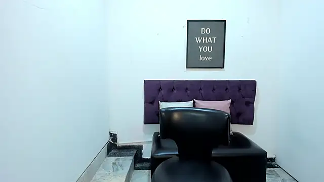 TomBoy Natali online show from March 27, 2026, 6:51 pm