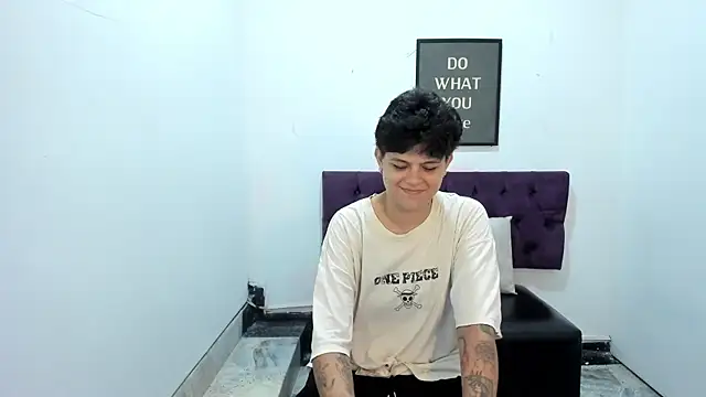 TomBoy Natali online show from April 22, 2026, 6:31 pm