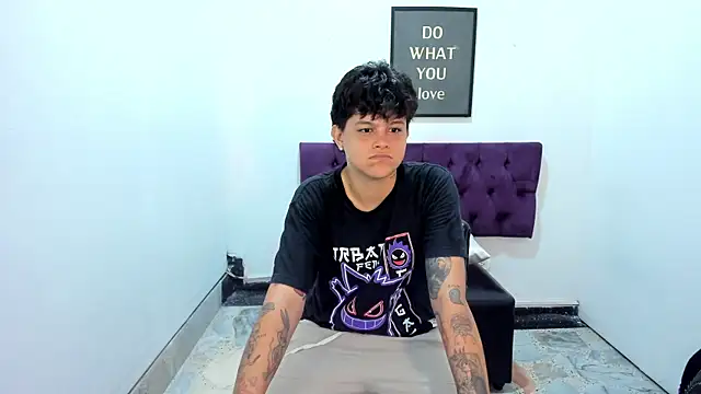 TomBoy Natali online show from April 27, 2026, 6:50 pm