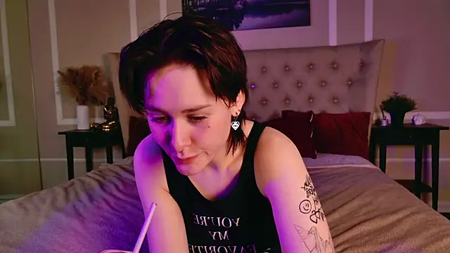 BlackLunaa online show from March 3, 2026, 3:40 pm