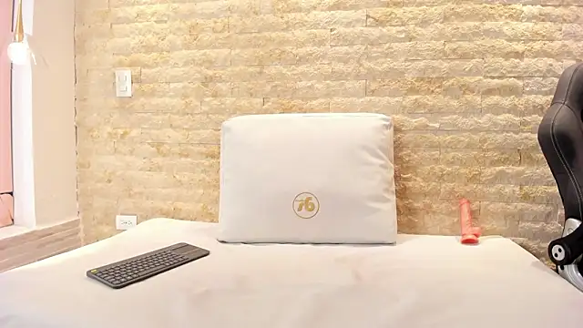 anny scotte online show from March 4, 2026, 7:20 pm