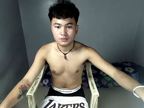 Onlyloverhugedan online show from March 3, 2026, 12:00 pm