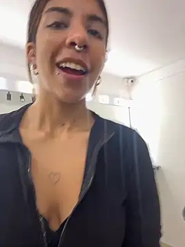 VioletaHills  online show from March 24, 2026, 12:43 pm