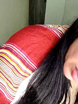 Snapshot of HoT_LiiiNa chatting on June 20, 2026, 11:18 pm HoT LiiiNa online show from June 20, 2026, 11:18 pm