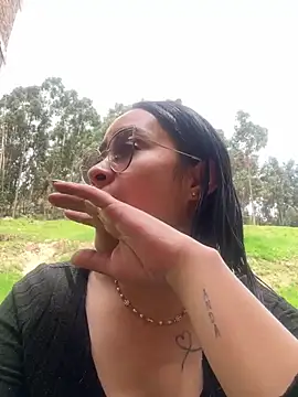 Anni Rose online show from April 19, 2026, 6:10 pm