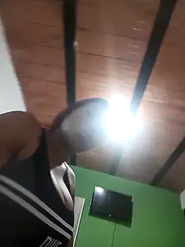 vanessarodriguez69 online show from April 5, 2026, 2:14 pm