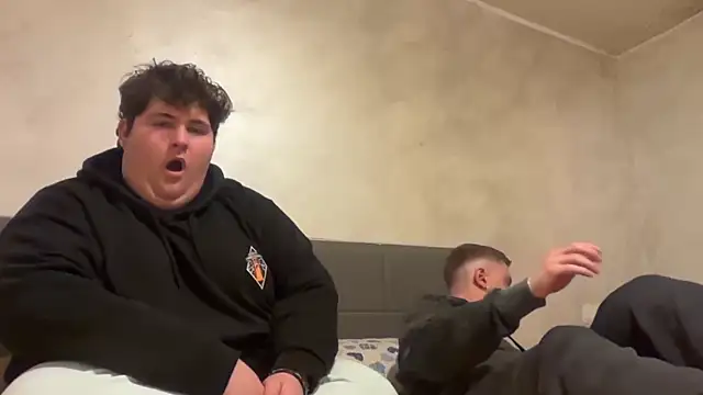 coppiachaserchubby online show from March 26, 2026, 1:38 pm