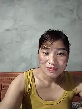 Lilinn  online show from April 4, 2026, 12:46 pm