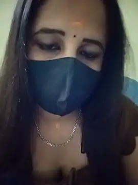 Snapshot of Tamil_Rani- chatting on June 21, 2026, 6:32 pm Tamil Rani- online show from June 21, 2026, 6:32 pm