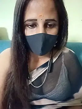 Snapshot of Tamil_Rani- chatting on July 7, 2026, 6:38 am Tamil Rani- online show from July 7, 2026, 6:38 am