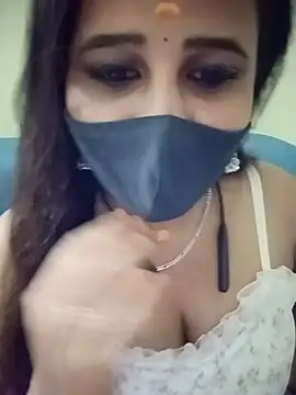Snapshot of Tamil_Rani- chatting on July 7, 2026, 7:29 pm Tamil Rani- online show from July 7, 2026, 7:29 pm