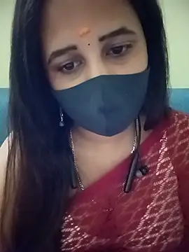 Snapshot of Tamil_Rani- chatting on July 10, 2026, 5:34 am Tamil Rani- online show from July 10, 2026, 5:34 am