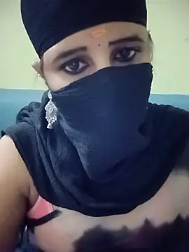 Snapshot of Tamil_Rani- chatting on July 11, 2026, 4:53 pm Tamil Rani- online show from July 11, 2026, 4:53 pm