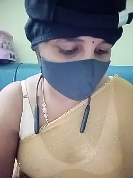 Snapshot of Tamil_Rani- chatting on July 28, 2026, 5:58 am Tamil Rani- online show from July 28, 2026, 5:58 am