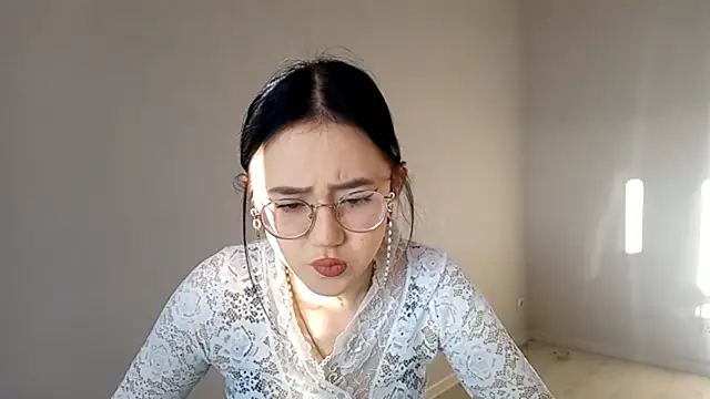 SolvedGlobe online show from April 9, 2026, 2:11 pm