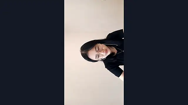 SolvedGlobe online show from April 21, 2026, 1:06 pm