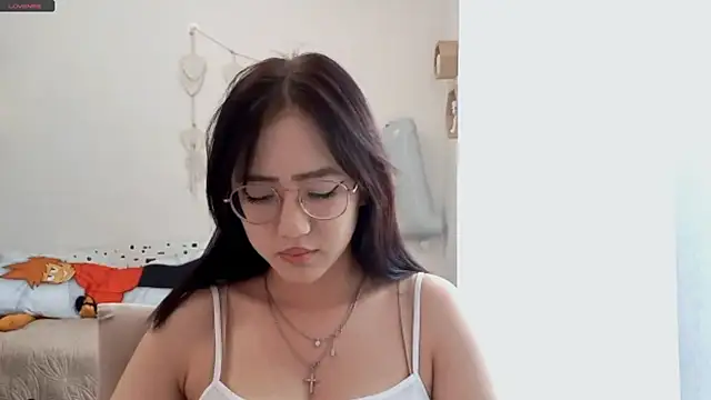 Snapshot of SolvedGlobe chatting on July 23, 2026, 1:09 pm SolvedGlobe online show from July 23, 2026, 1:09 pm