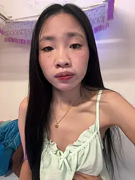 Snapshot of MIABCDZ chatting on July 6, 2026, 3:47 am MIABCDZ online show from July 6, 2026, 3:47 am