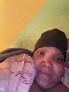 friendlybitch22 online show from April 21, 2026, 6:44 pm