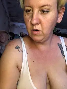 SofiaAmour online show from June 14, 2026, 2:30 pm