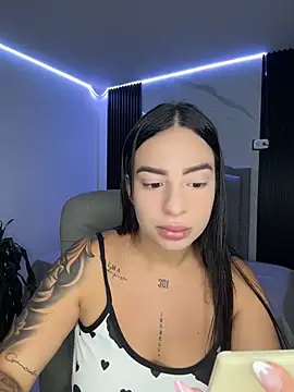 Snapshot of Lisabrown_23 chatting on April 20, 2026, 11:39 pm Lisabrown 23 online show from April 20, 2026, 11:39 pm